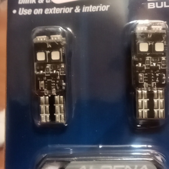 Marklyn Goup Inc MultiGloz 194 LED Performance Drop-In Replacement Bulbs W/ Wire - Picture 2 of 5